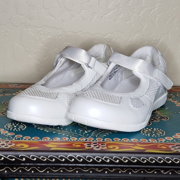 Drew Delite White Mary Jane Leather shoes - Picture 4 of 6